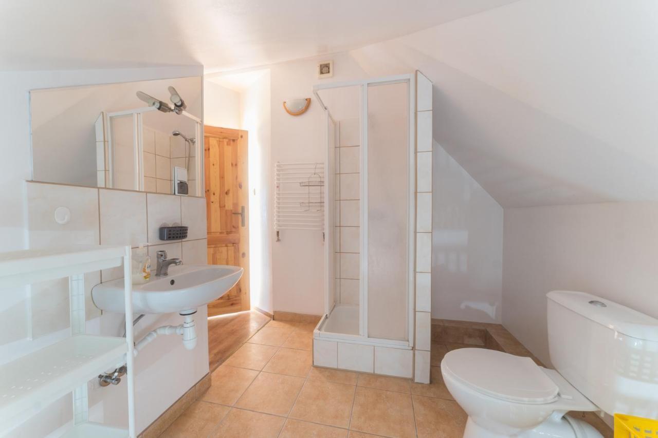 Kaszuby-Grzonka Bed & Breakfast บิโตฟ ภายนอก รูปภาพ